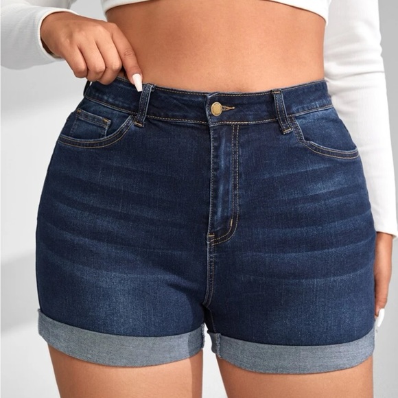 Shein Plus Roll Up Hem Denim Shorts (Used) - Picture 7 of 8